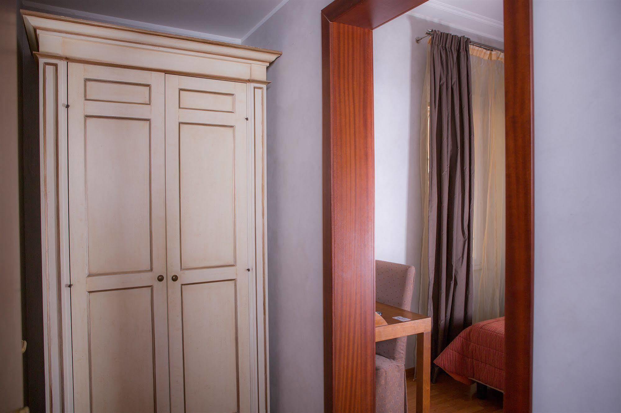 Hotel Piave โรม ภายนอก รูปภาพ